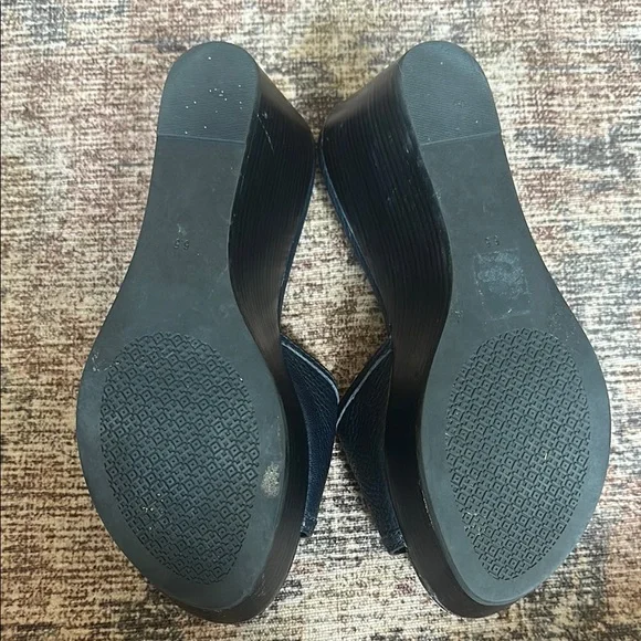 Tory Burch leather Black Wedge Shoes with Cushioned Footbed size 6.5 - Picture 3 of 5